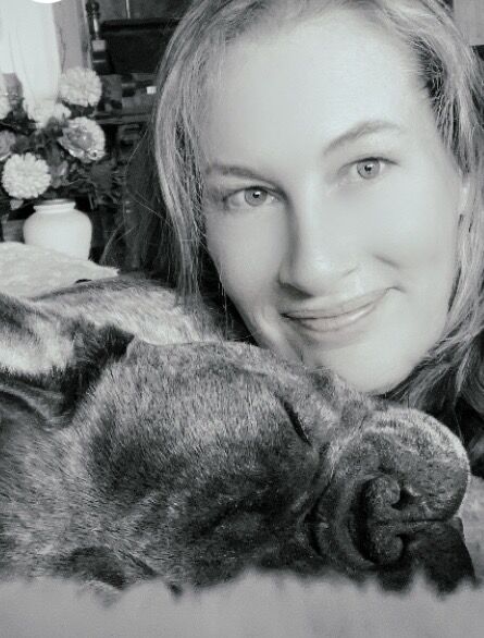 Angela, Barkbus groomer and bather